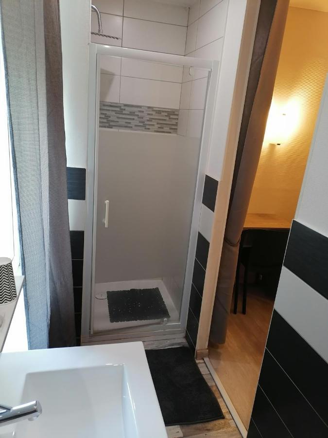 Hotel Le Parisien رانس المظهر الخارجي الصورة